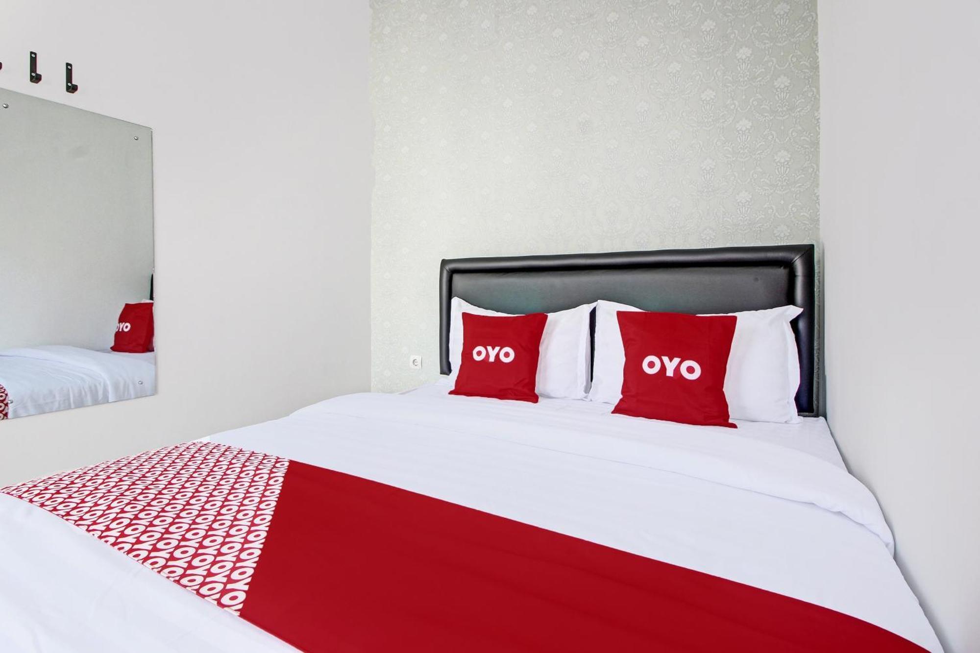 Super Oyo Collection O 92363 Kp Inn Temon Eksteriør bilde